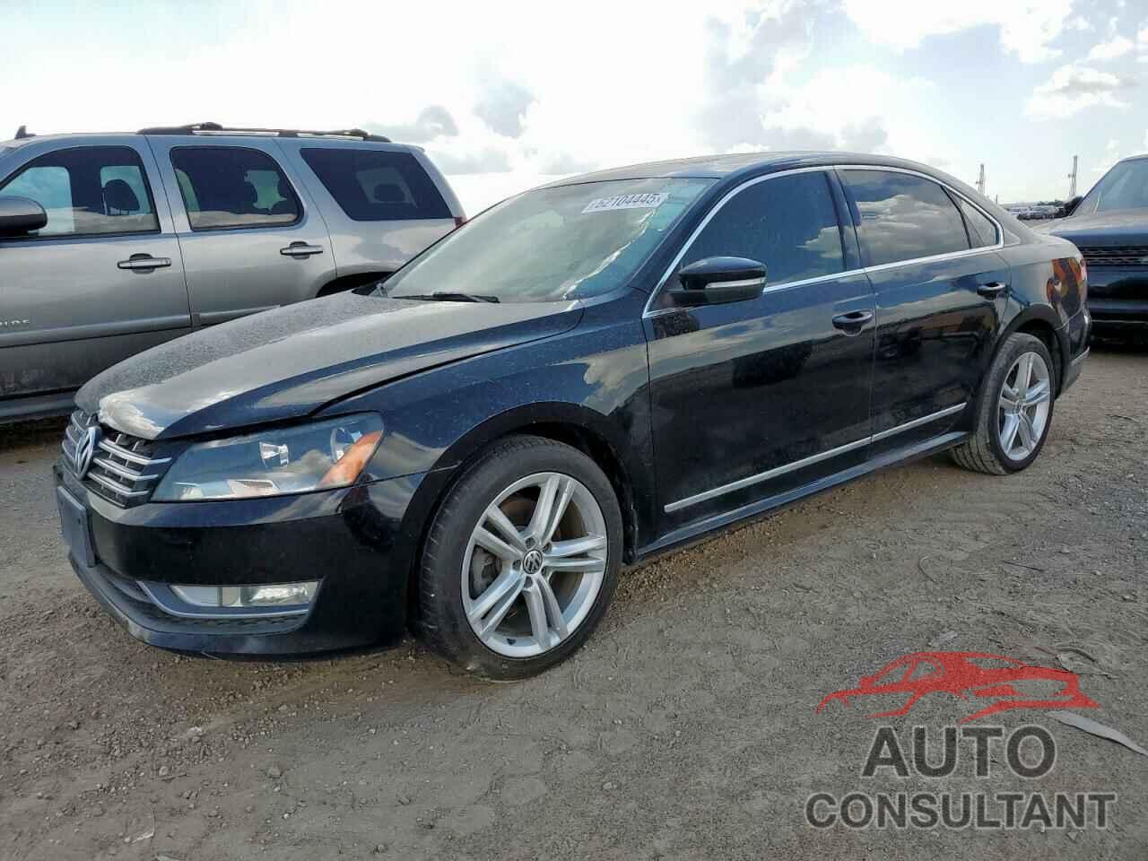 VOLKSWAGEN PASSAT 2015 - 1VWCV7A38FC071841