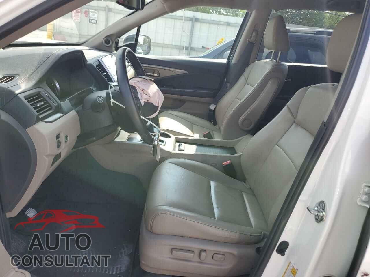 HONDA PILOT 2018 - 5FNYF5H58JB026833