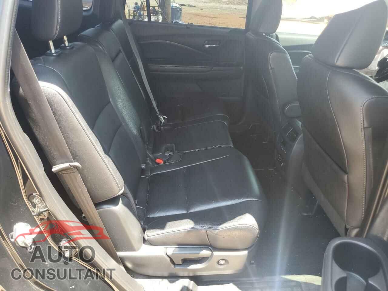 HONDA PILOT 2017 - 5FNYF5H98HB002013