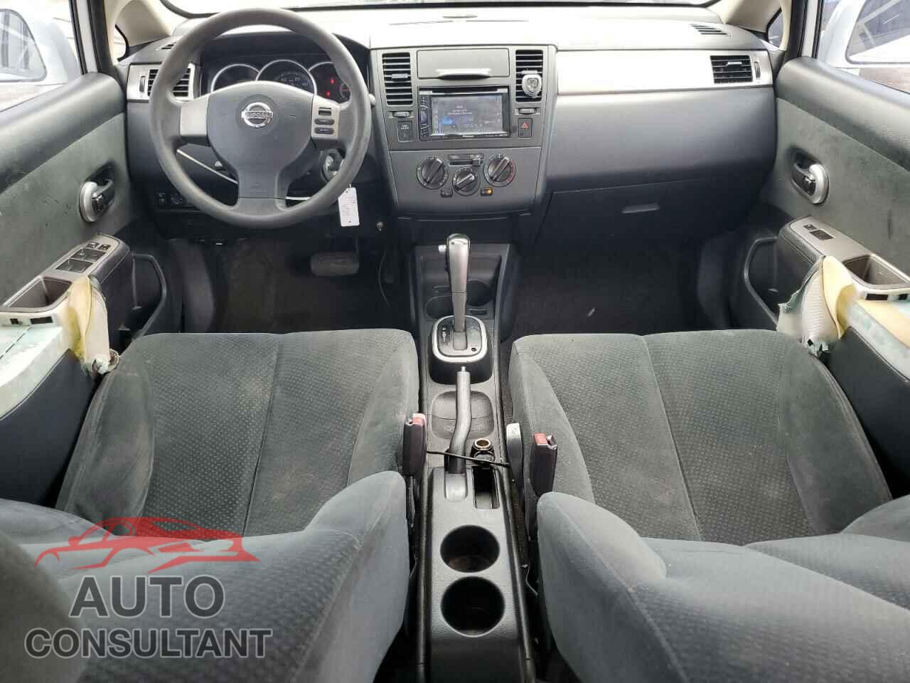 NISSAN VERSA 2011 - 3N1BC1AP6BL449094