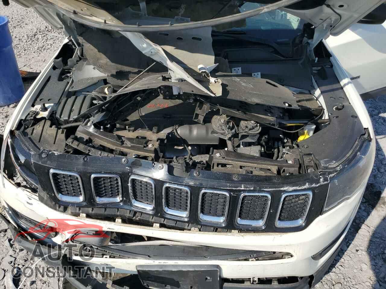 JEEP COMPASS 2019 - 3C4NJCAB8KT715456