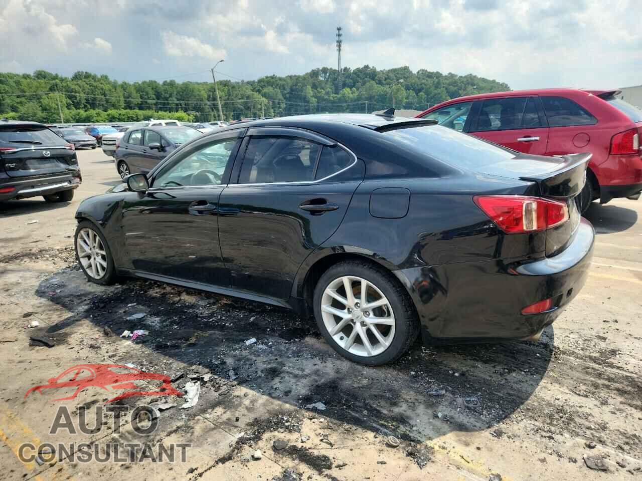 LEXUS IS 2011 - JTHCF5C28B5044712