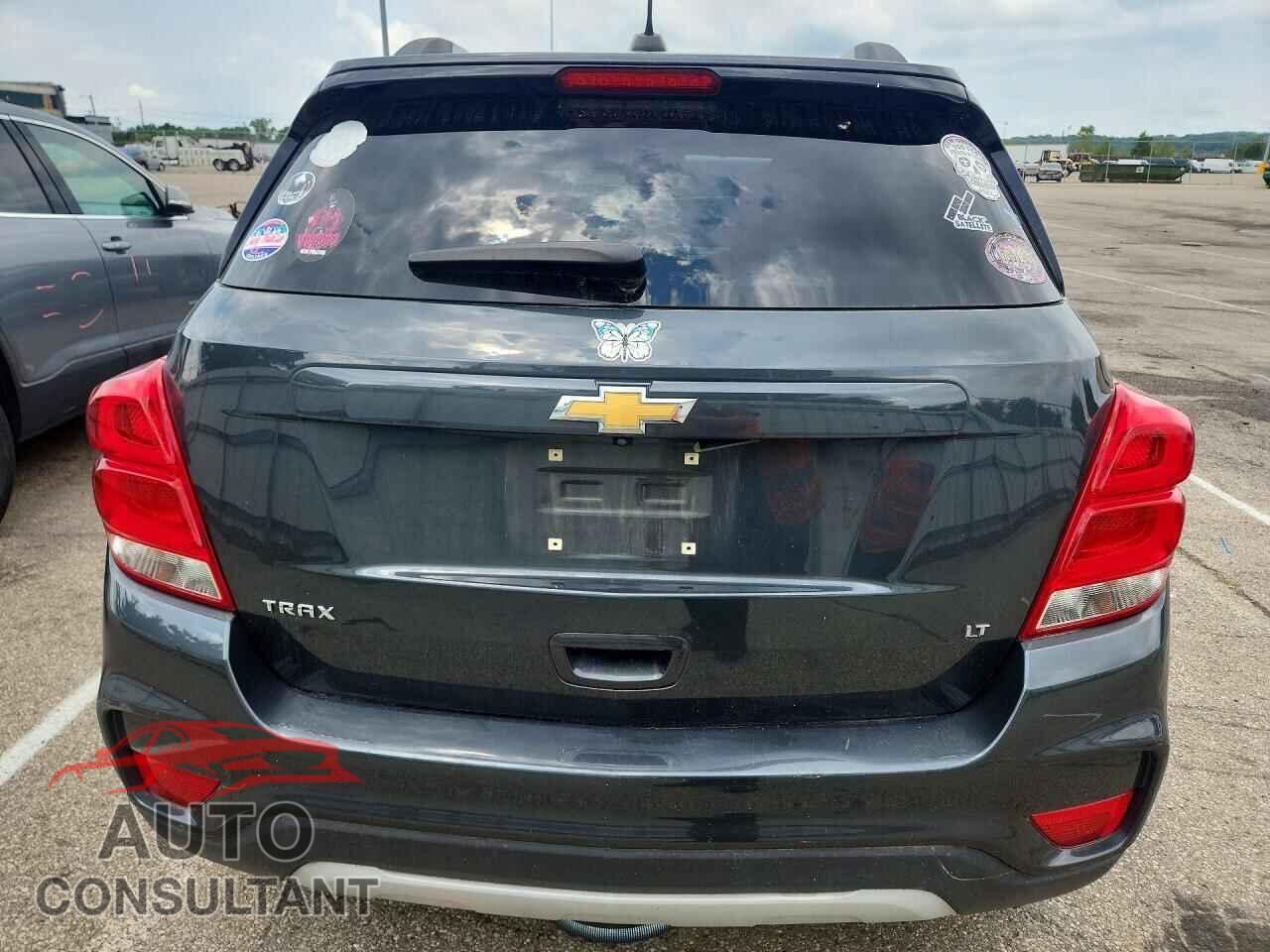 CHEVROLET TRAX 2018 - KL7CJLSB4JB726246