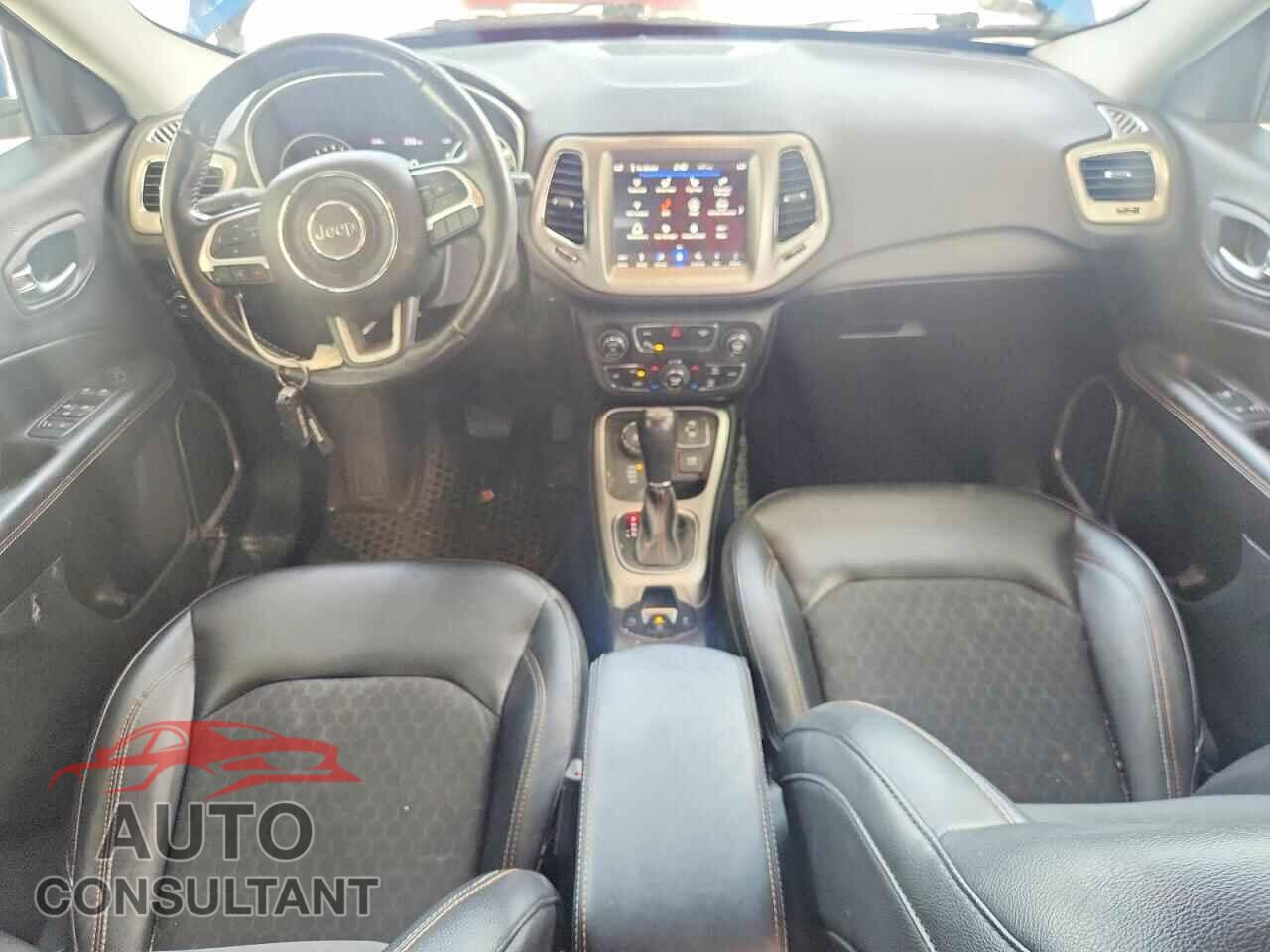 JEEP COMPASS 2018 - 3C4NJDBB9JT178373