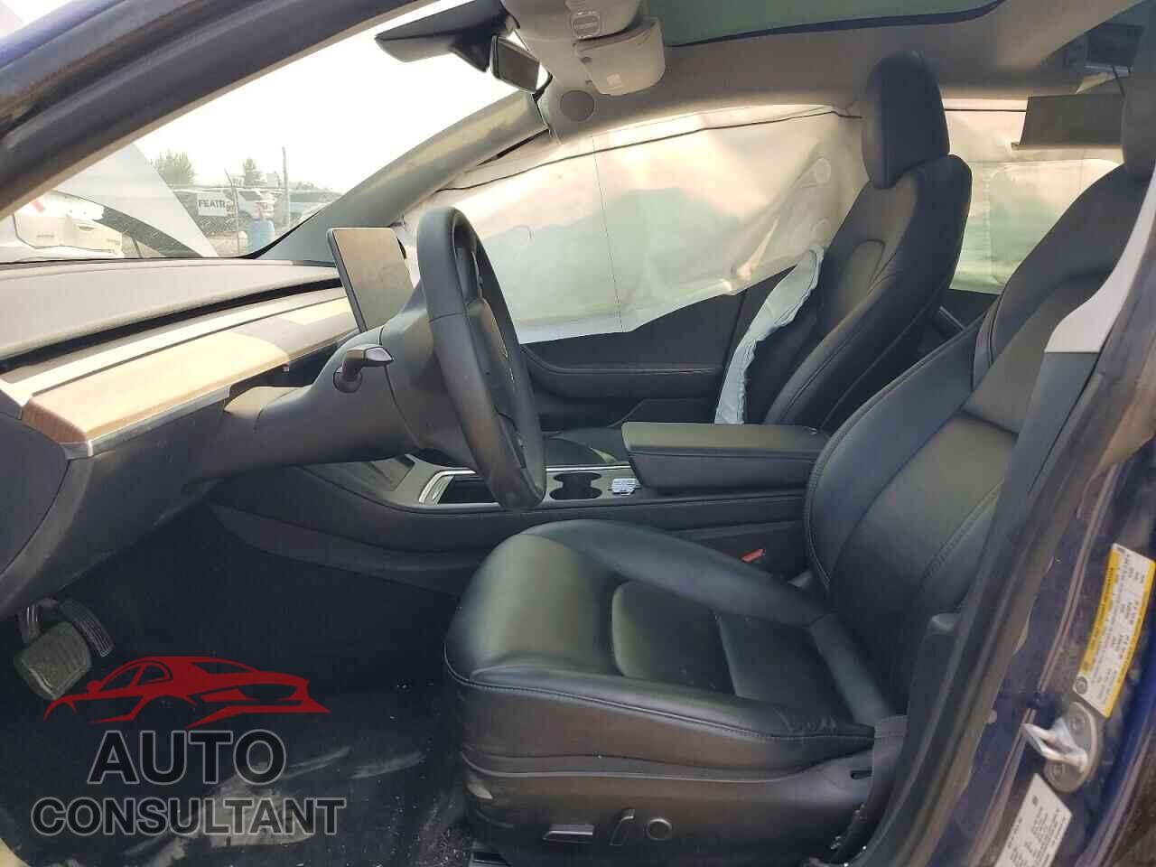 TESLA MODEL 3 2023 - 5YJ3E1EA8PF555666