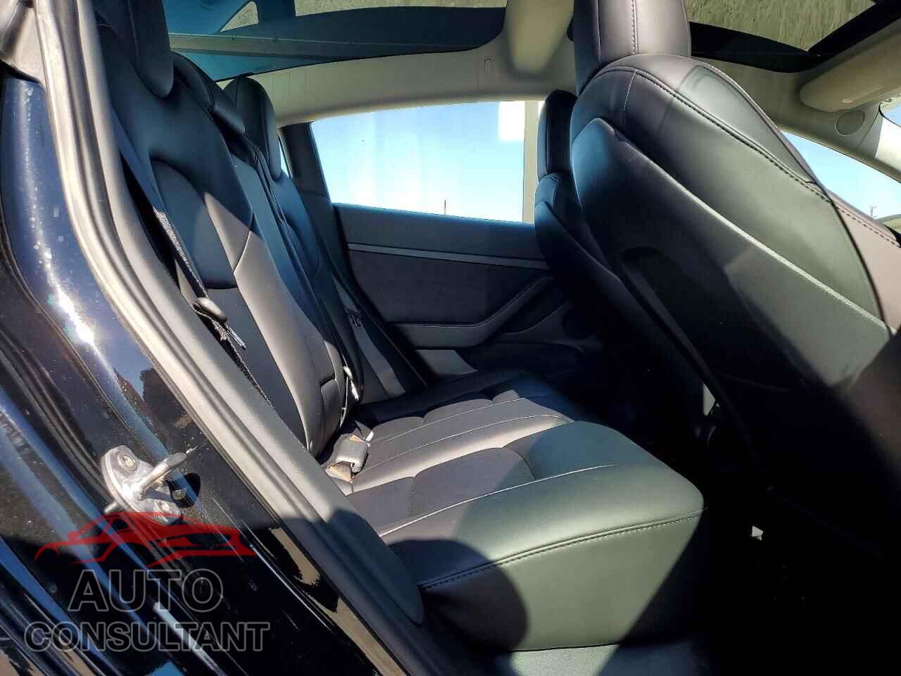 TESLA MODEL 3 2022 - 5YJ3E1EA9NF123732