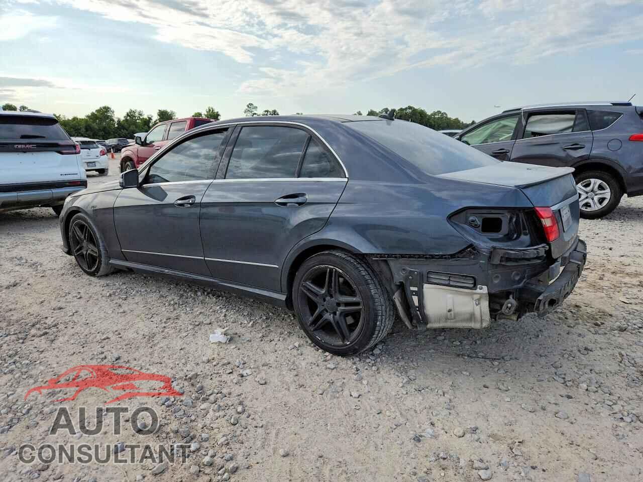 MERCEDES-BENZ E-CLASS 2012 - WDDHF5KB2CA567179