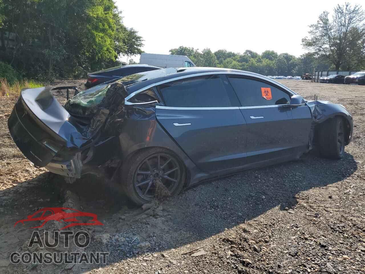 TESLA MODEL 3 2020 - 5YJ3E1EB7LF647483
