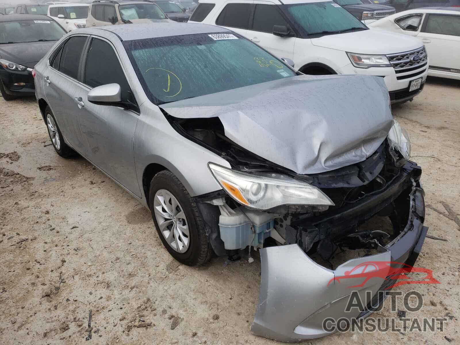 TOYOTA CAMRY 2016 - 4T4BF1FK5GR542902