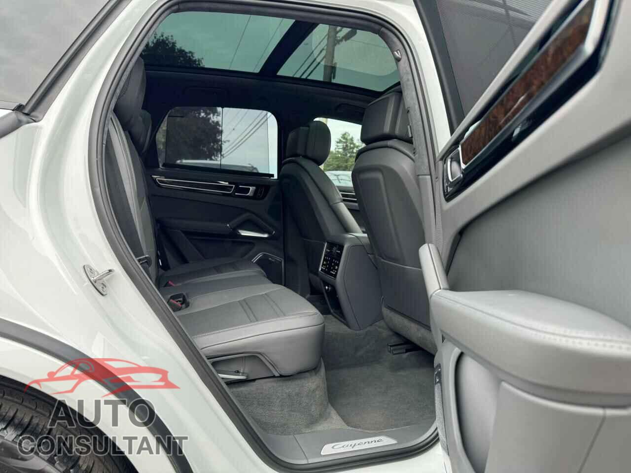 PORSCHE CAYENNE 2019 - WP1AF2AY9KDA80539