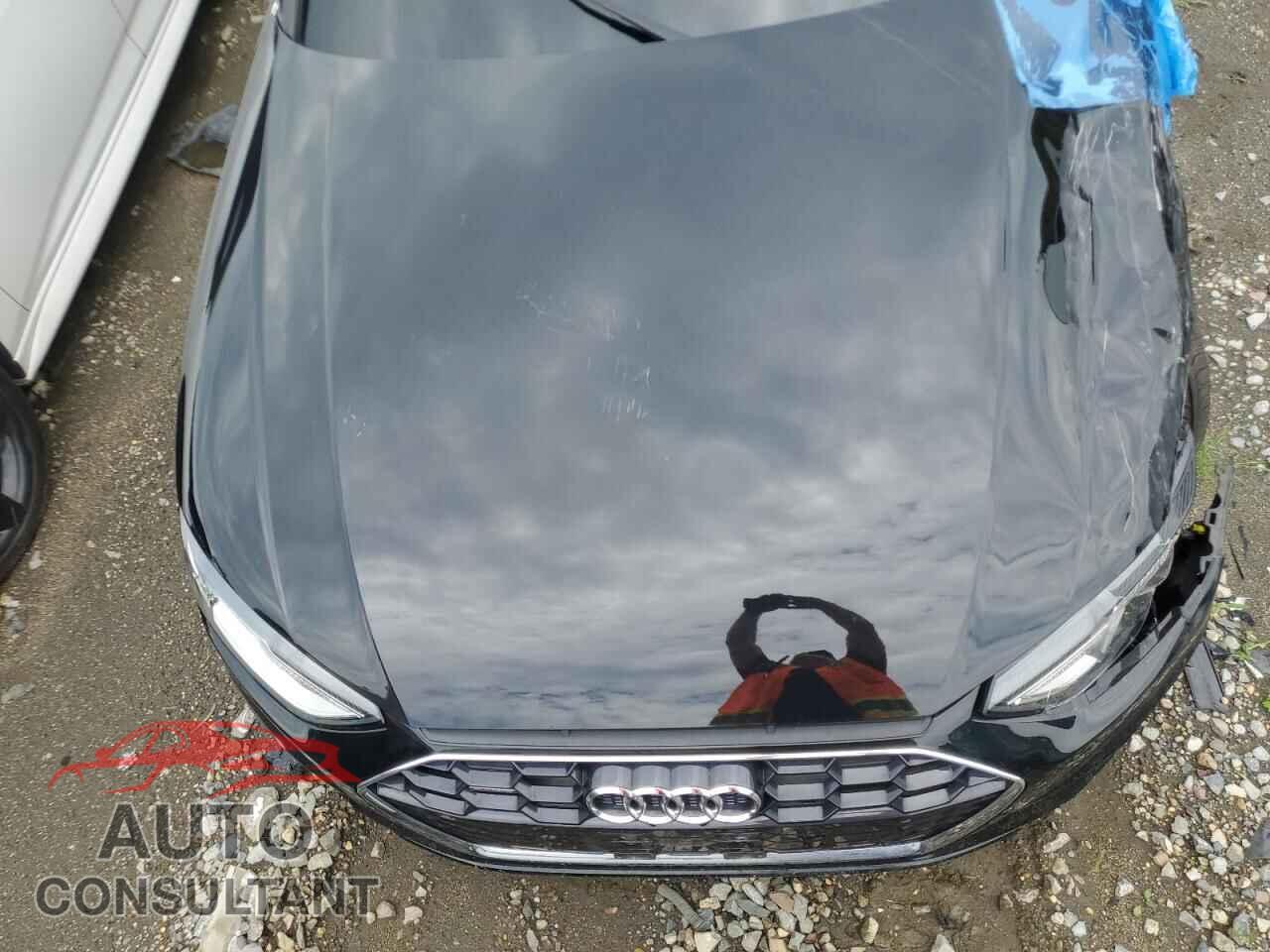 AUDI A4 2022 - WAUDAAF41NN003933