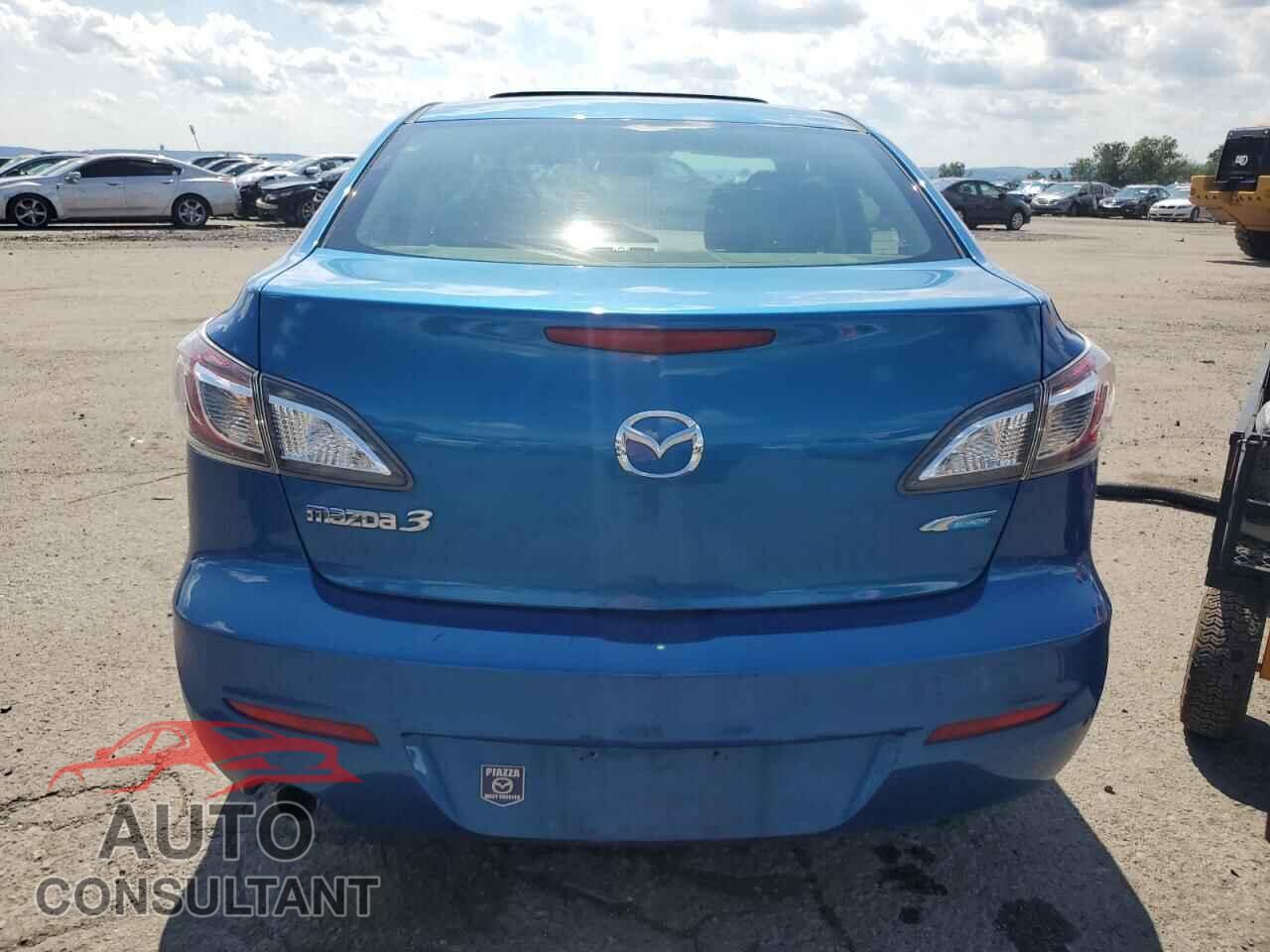 MAZDA 3 2012 - JM1BL1V85C1589744