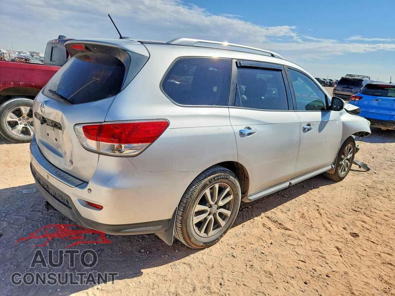 NISSAN PATHFINDER 2015 - 5N1AR2MNXFC667477
