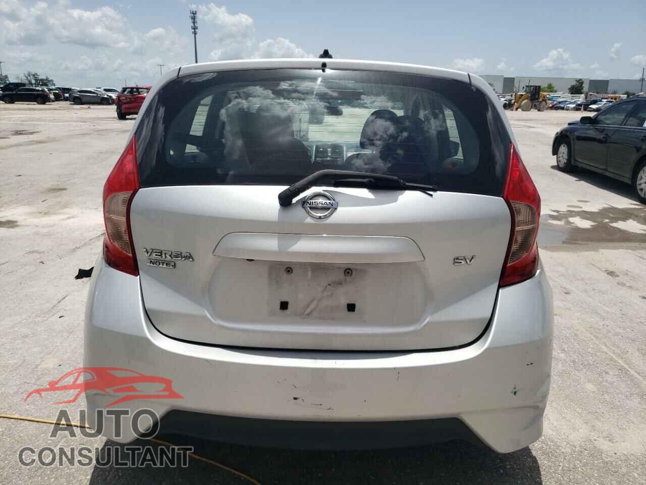 NISSAN VERSA 2017 - 3N1CE2CP5HL352429