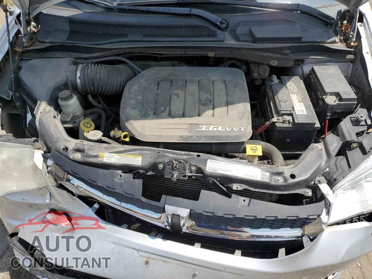 DODGE CARAVAN 2011 - 2D4RN3DG5BR796015