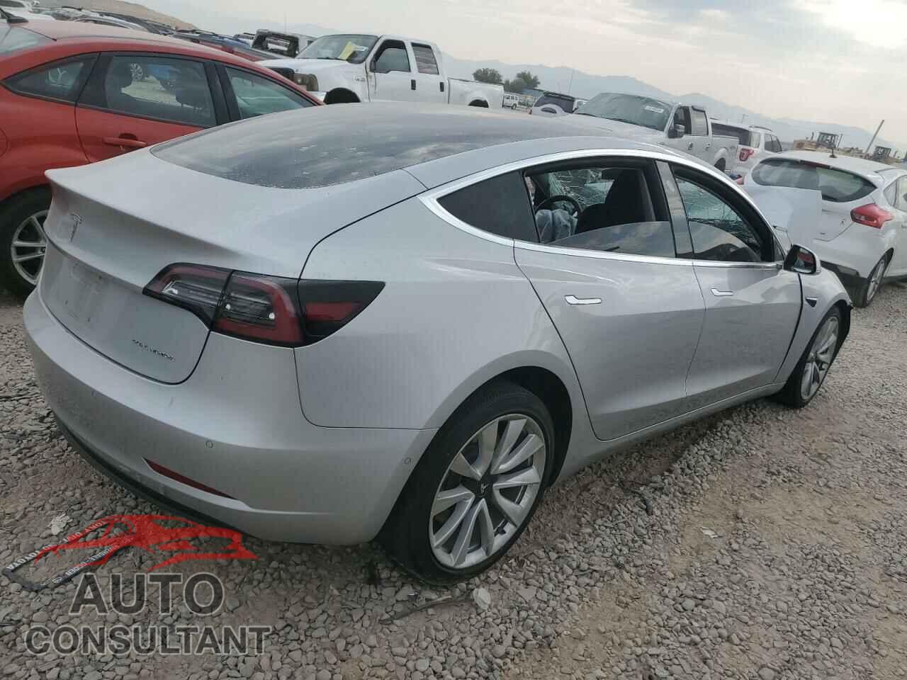 TESLA MODEL 3 2018 - 5YJ3E1EB3JF091217