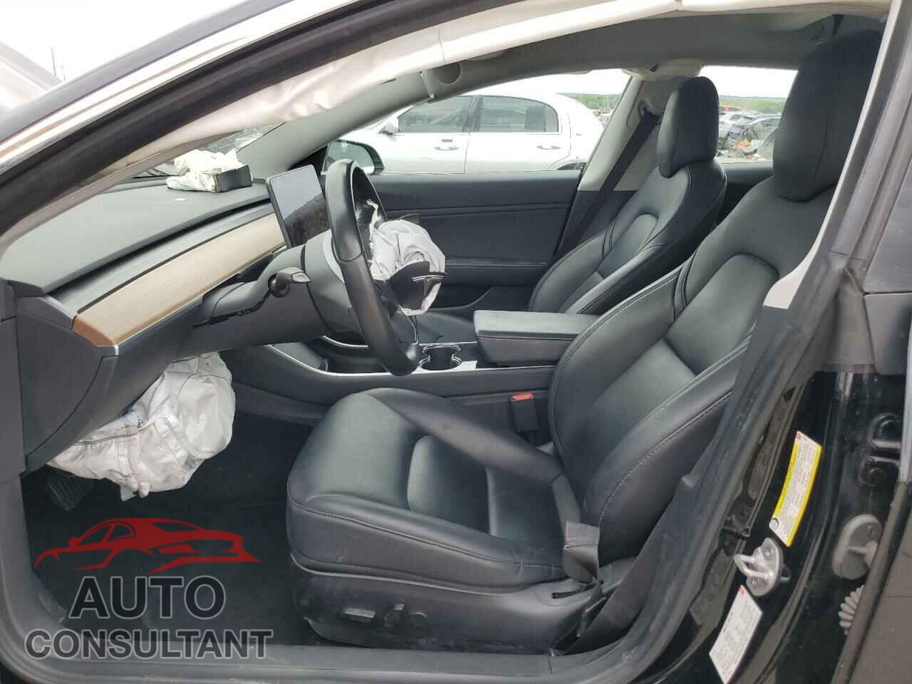 TESLA MODEL 3 2018 - 5YJ3E1EA1JF157335