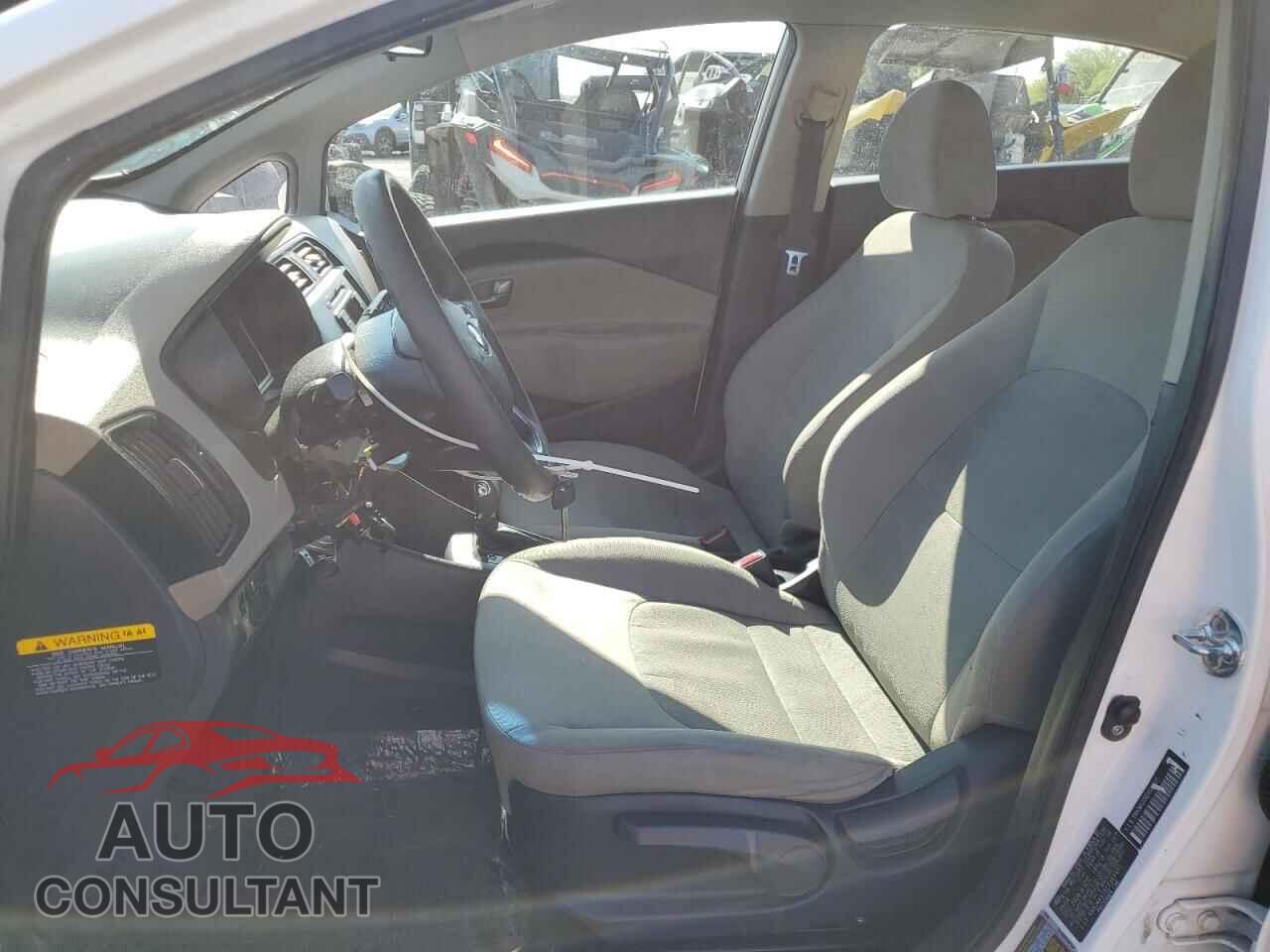 KIA RIO 2014 - KNADM4A36E6369971