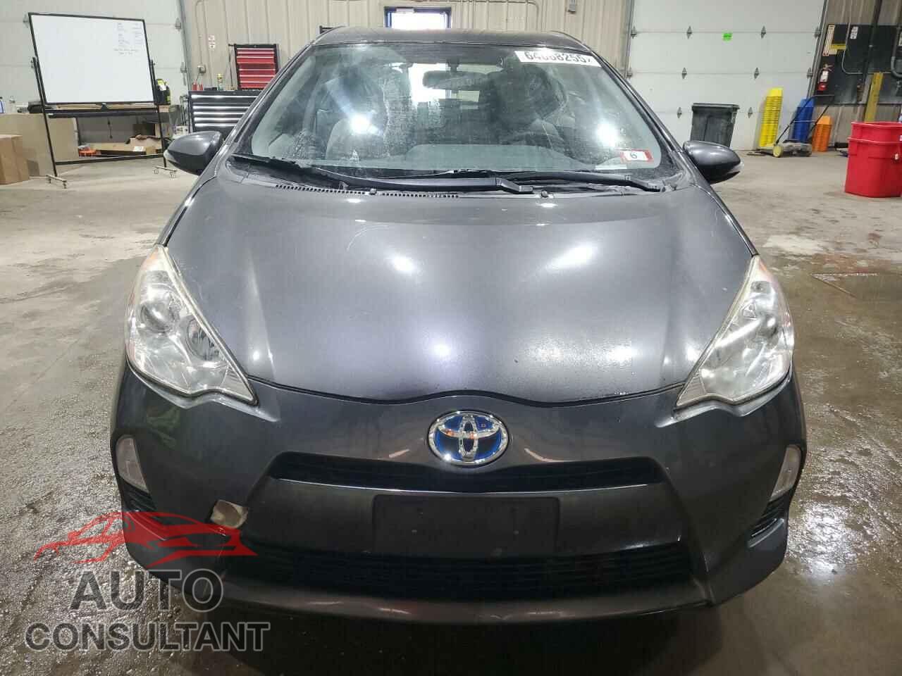 TOYOTA PRIUS 2014 - JTDKDTB32E1072258