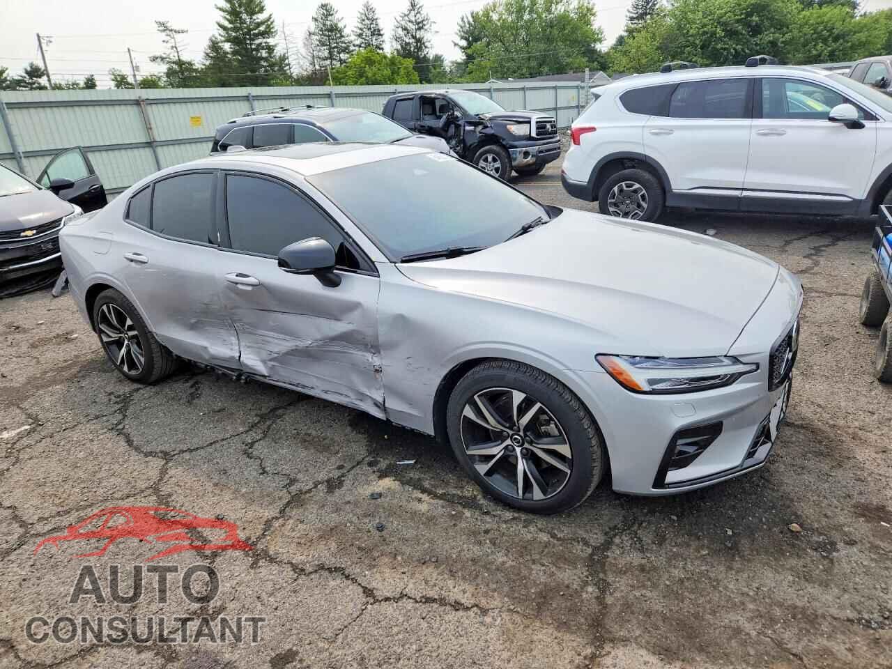 VOLVO S60 2023 - 7JRL12FV4PG240678