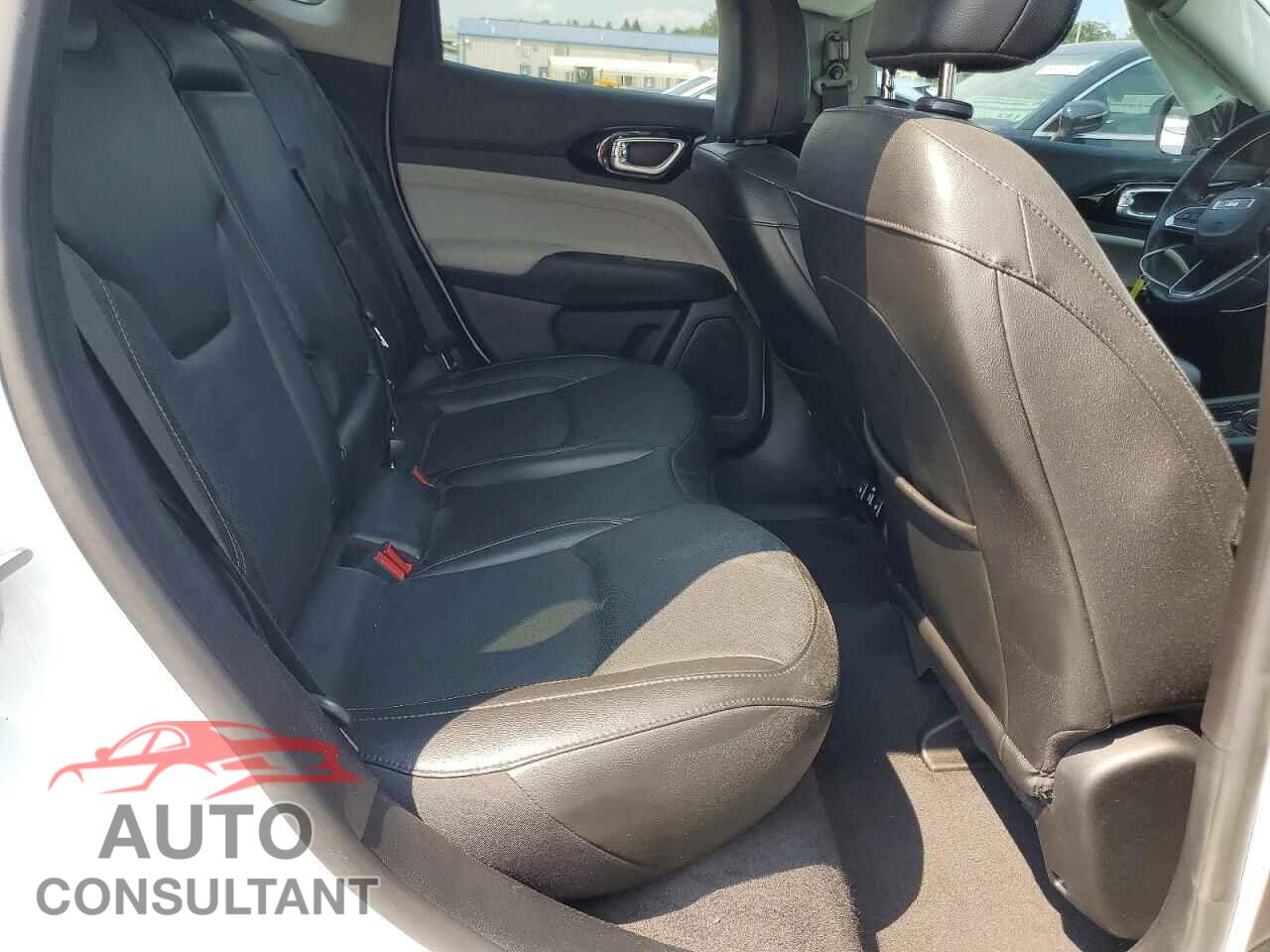 JEEP COMPASS 2022 - 3C4NJDCB5NT211793