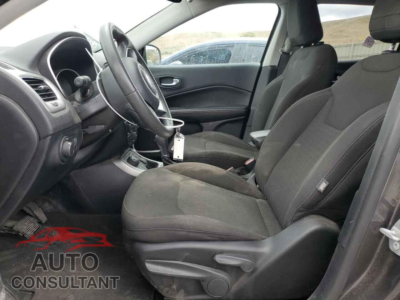 JEEP COMPASS 2020 - 3C4NJDAB5LT242784