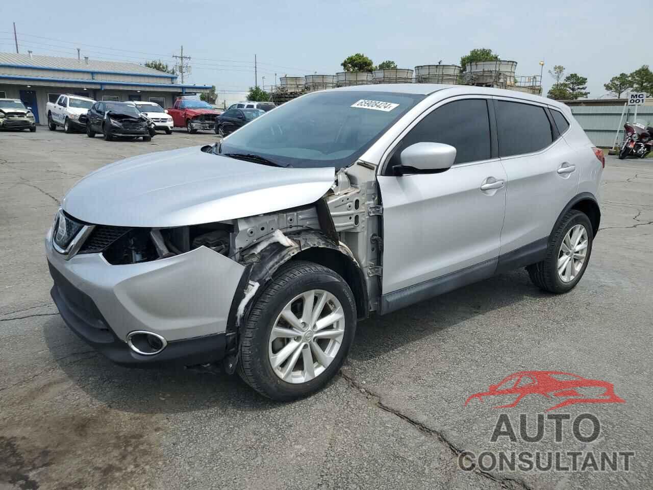 NISSAN ROGUE 2018 - JN1BJ1CP2JW158104