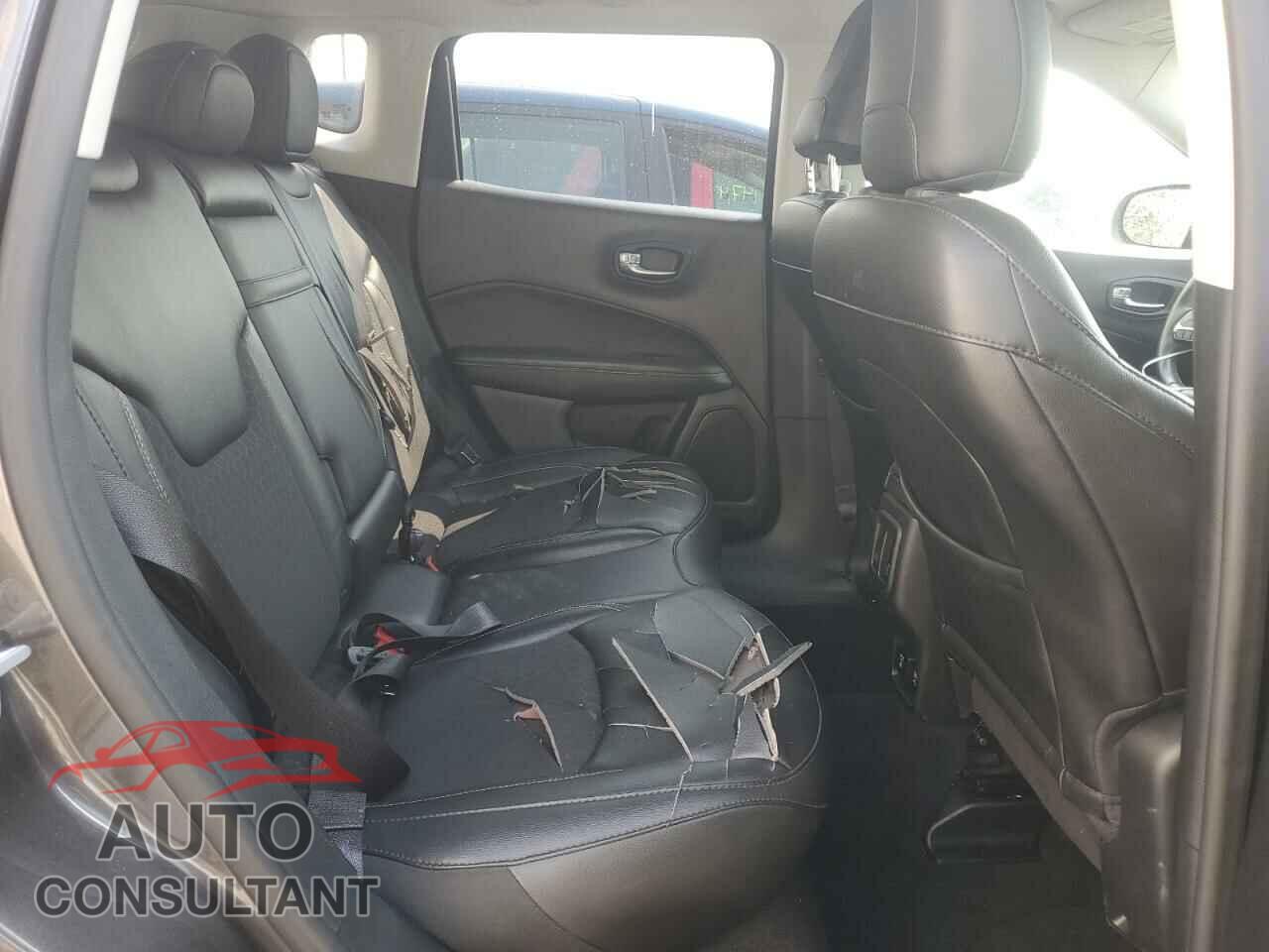 JEEP COMPASS 2019 - 3C4NJDBB8KT703652
