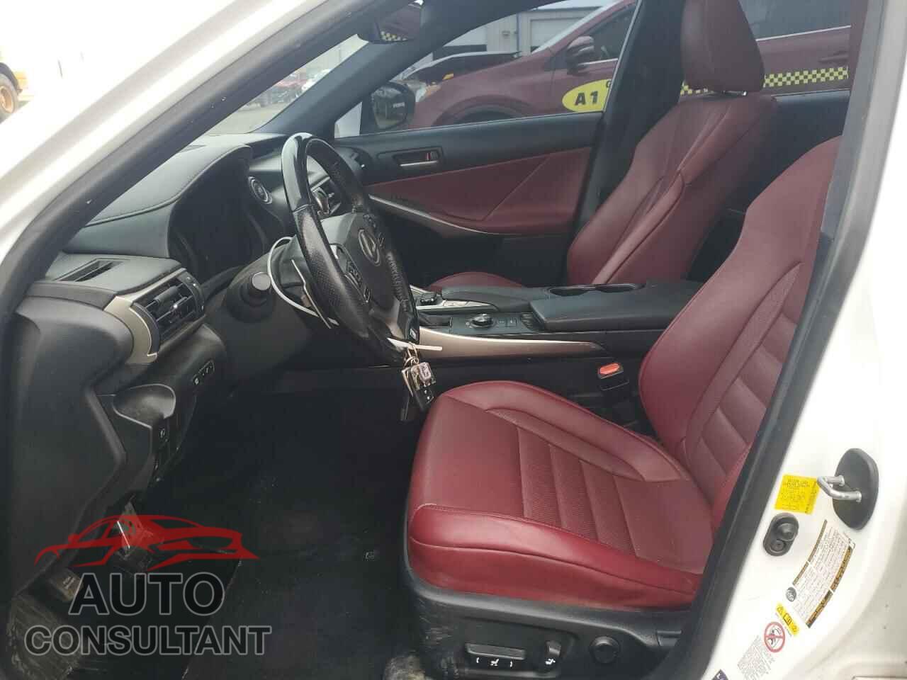 LEXUS IS 2017 - JTHCE1D26H5013235