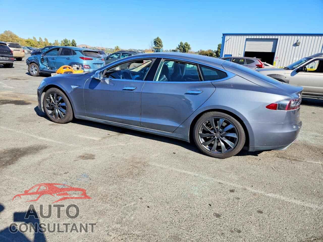 TESLA MODEL S 2013 - 5YJSA1CN4DFP05930