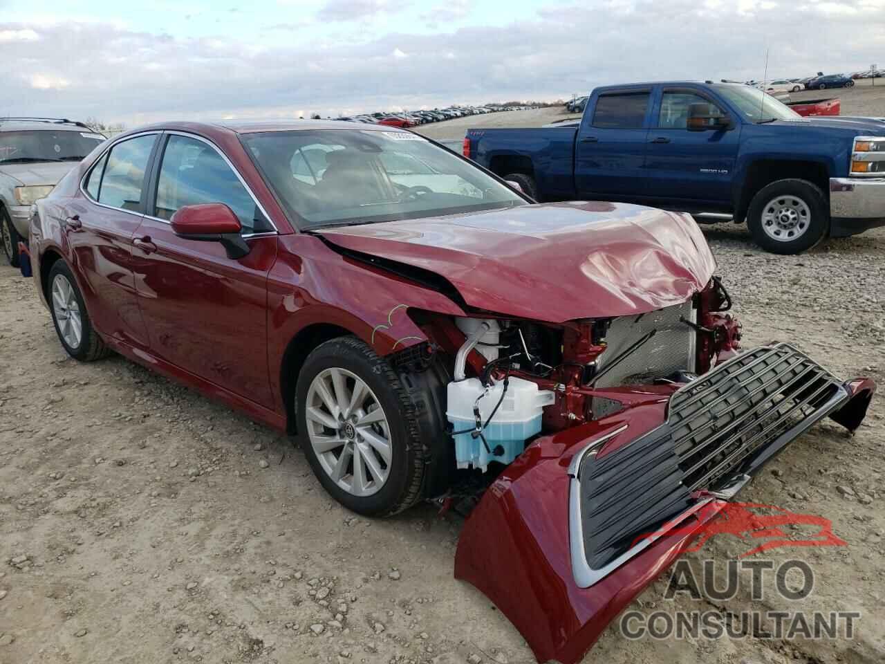 TOYOTA CAMRY 2021 - 4T1C11AK5MU588097