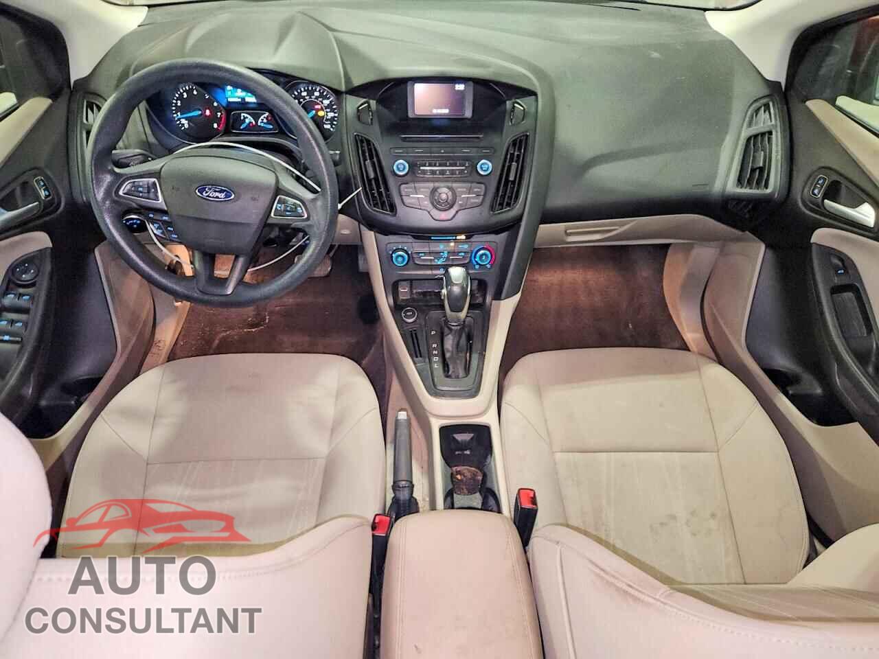FORD FOCUS 2015 - 1FADP3F22FL255995