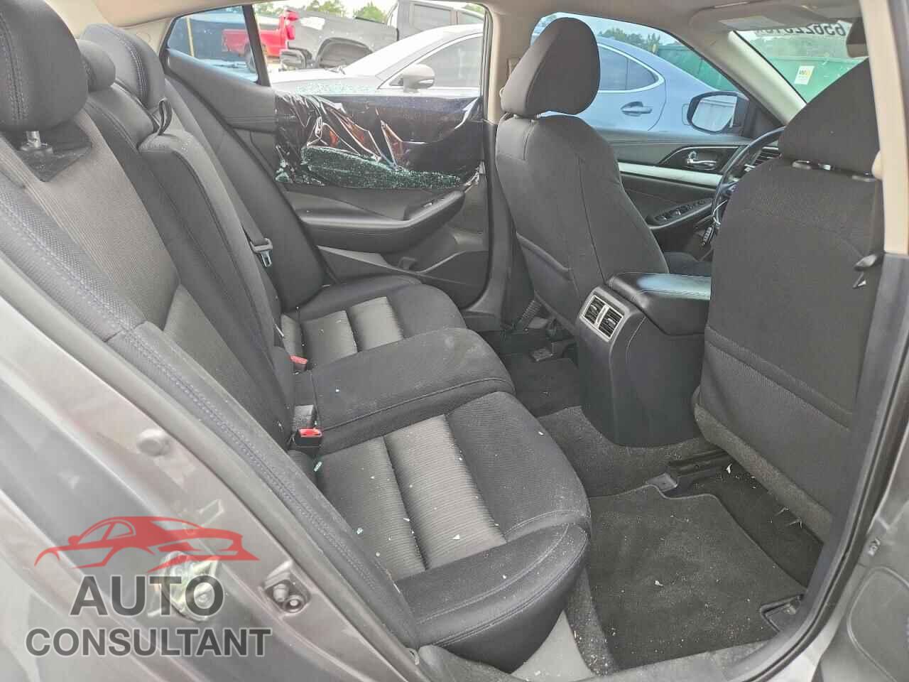 NISSAN MAXIMA 2017 - 1N4AA6AP5HC430834