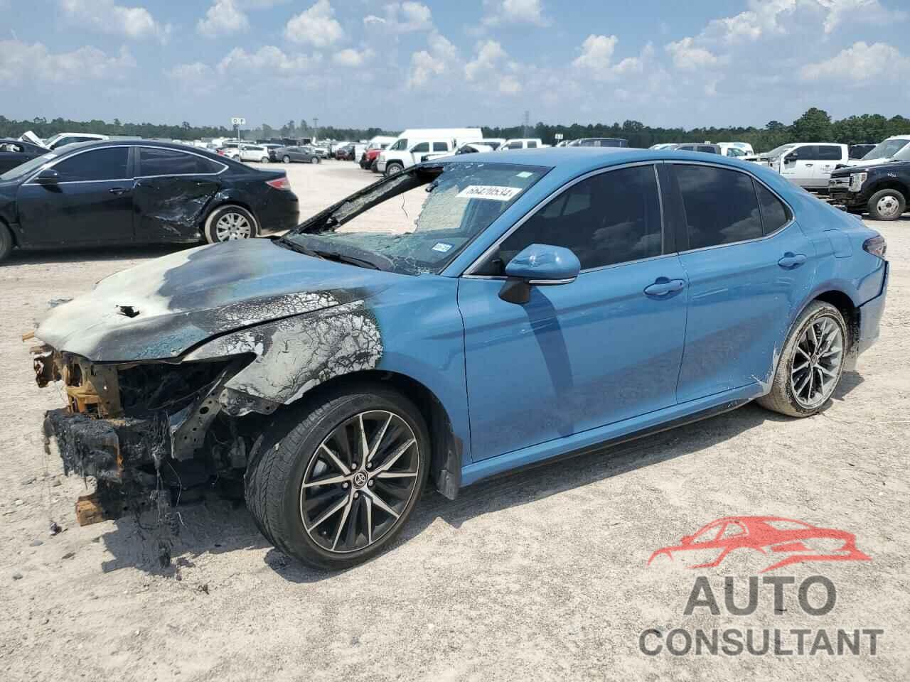 TOYOTA CAMRY 2023 - 4T1G11AK1PU141854