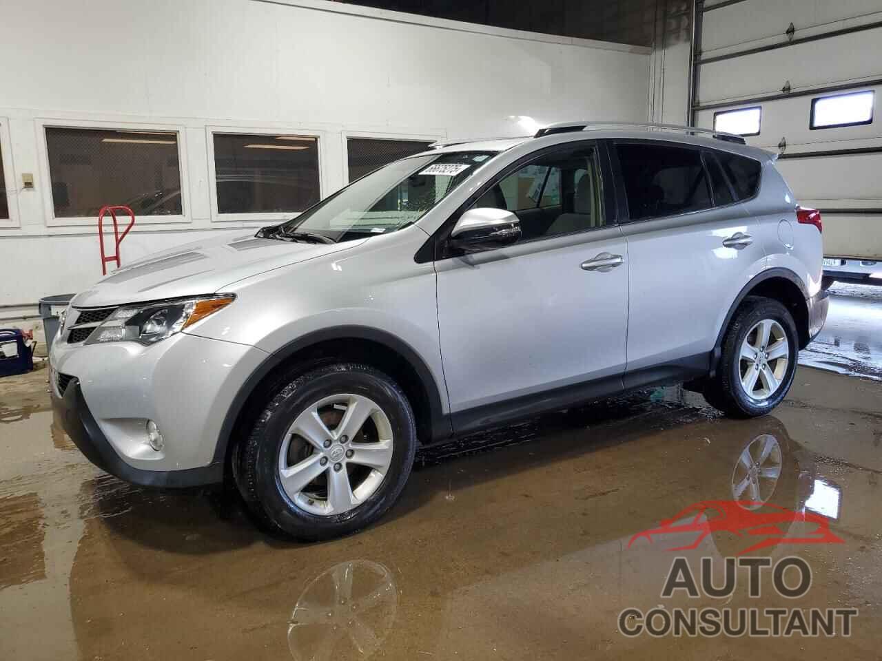 TOYOTA RAV4 2013 - JTMRFREV9DD018218