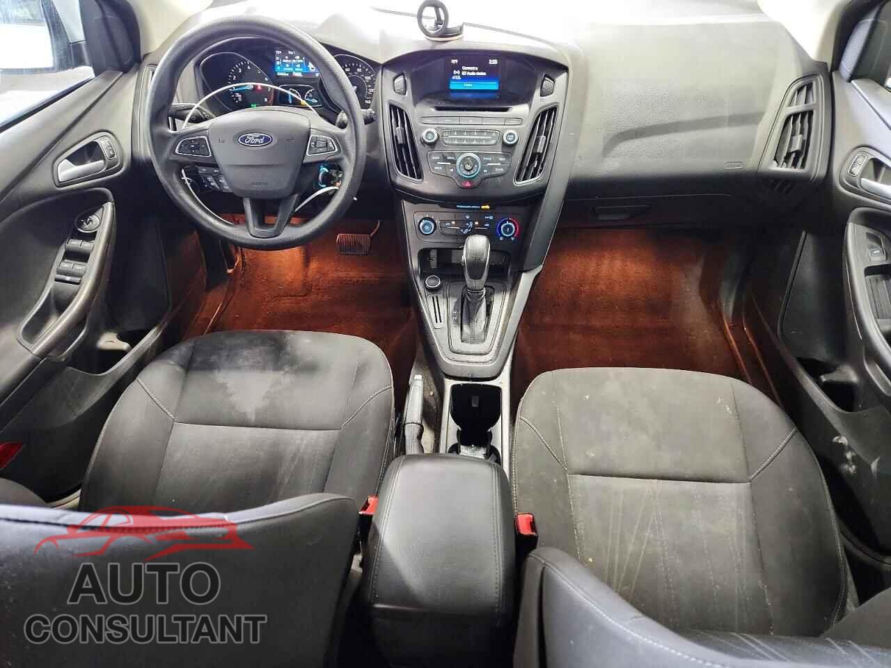 FORD FOCUS 2017 - 1FADP3K27HL217641