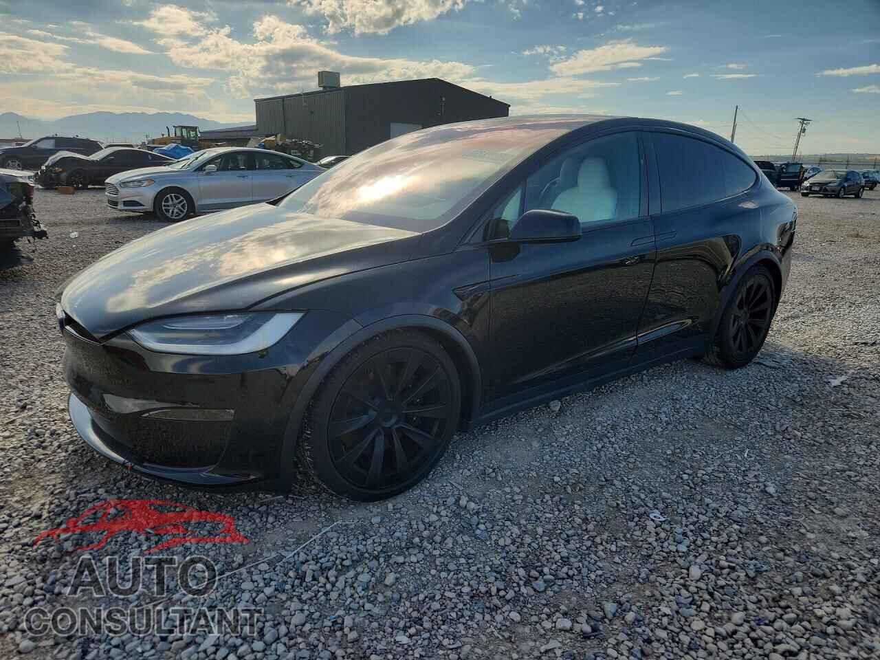 TESLA MODEL X 2023 - 7SAXCBE55PF370400