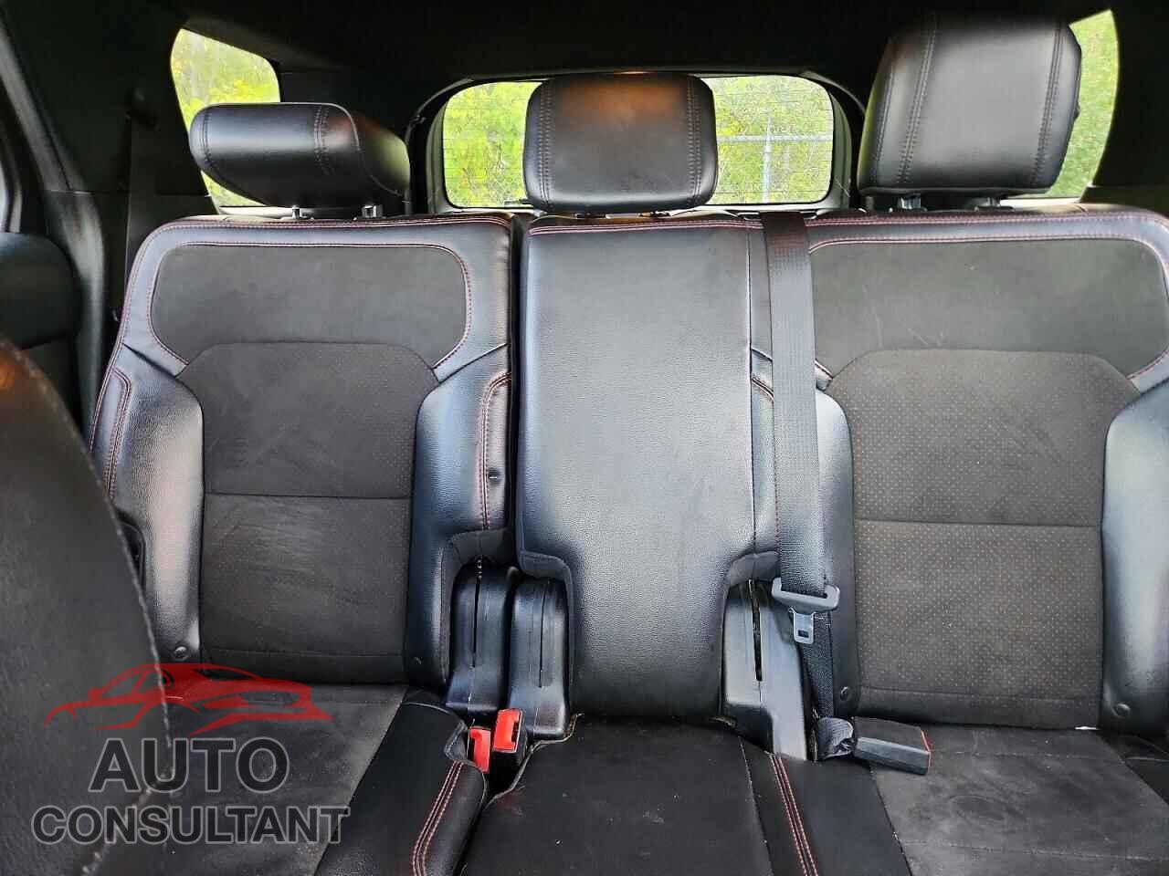 FORD EXPLORER 2018 - 1FM5K7D82JGB95595