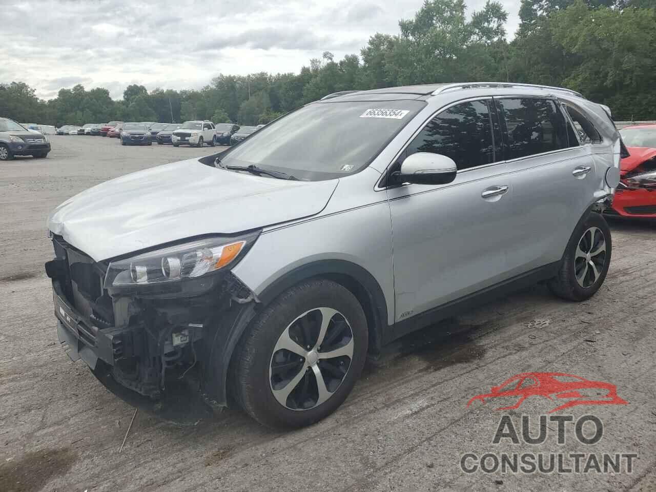 KIA SORENTO 2018 - 5XYPHDA17JG378642