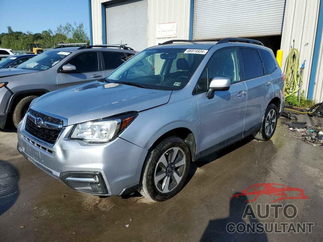 SUBARU FORESTER 2018 - JF2SJAEC8JH558472