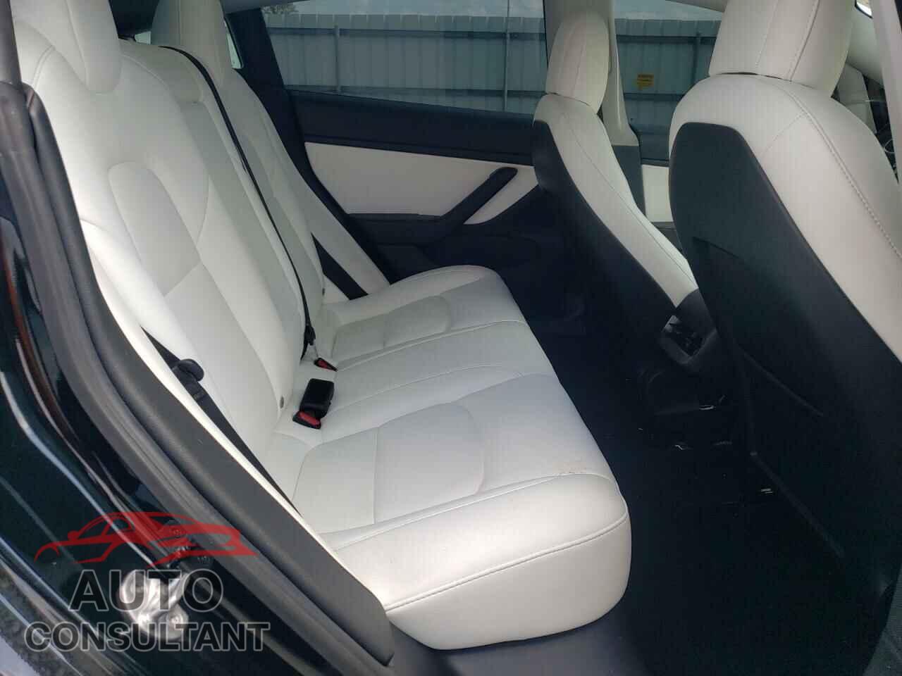 TESLA MODEL 3 2021 - 5YJ3E1EA7MF921614