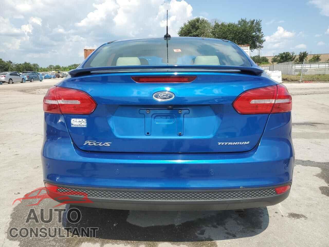 FORD FOCUS 2018 - 1FADP3J26JL308357