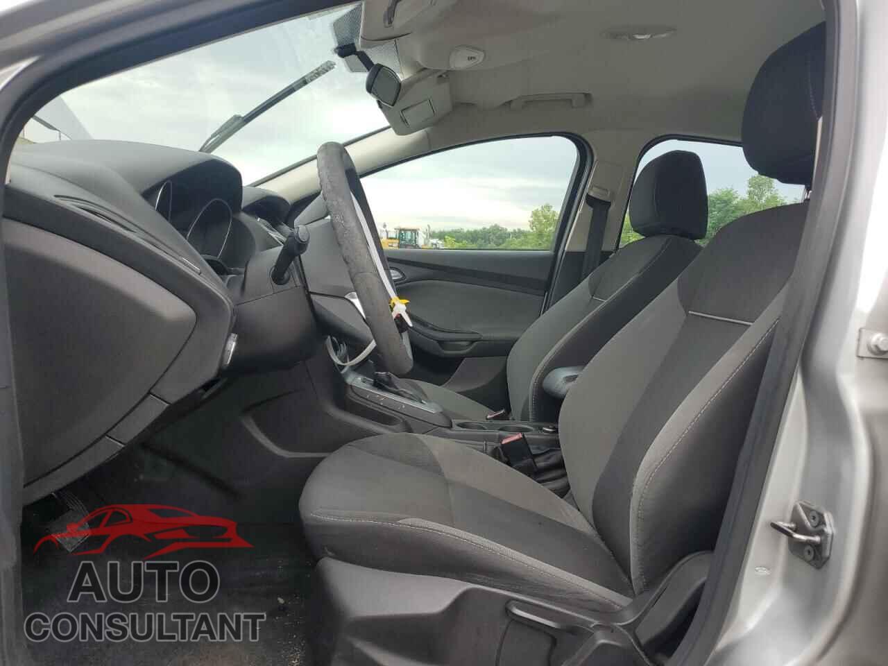 FORD FOCUS 2012 - 1FAHP3K21CL434483
