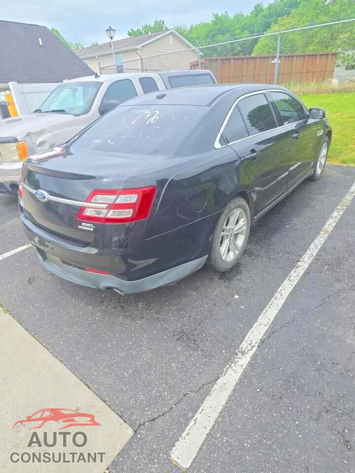 FORD TAURUS 2013 - 1FAHP2E85DG116225