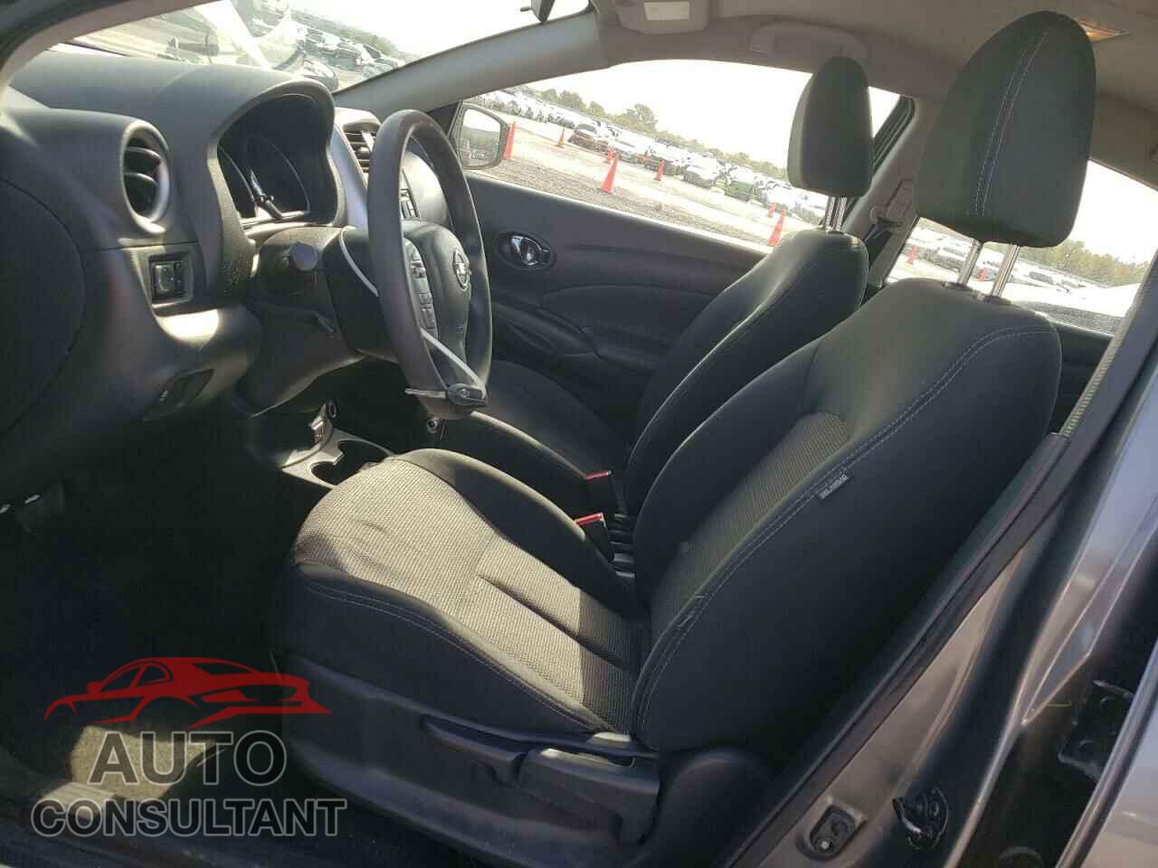 NISSAN VERSA 2017 - 3N1CN7AP3HL845672