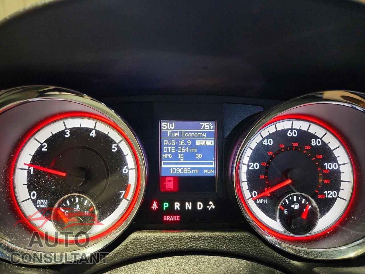 DODGE CARAVAN 2017 - 2C4RDGEG8HR700974