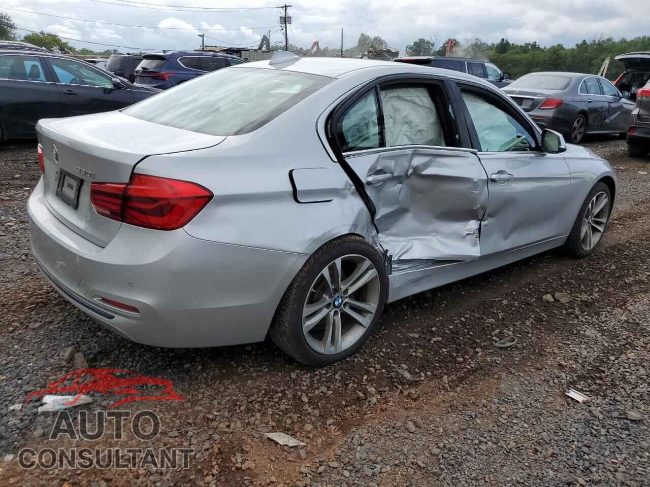 BMW 3 SERIES 2018 - WBA8D9G58JNU67570