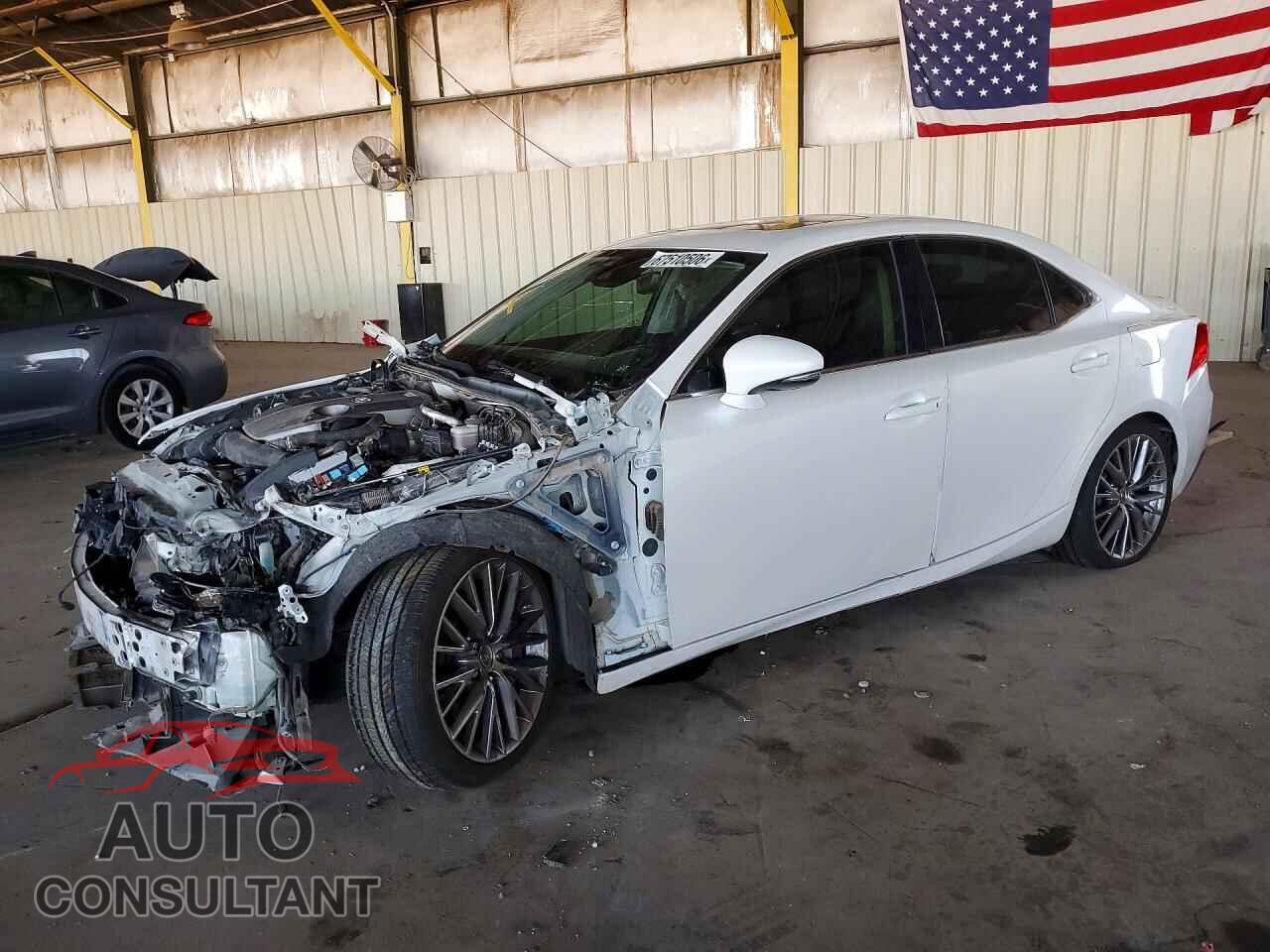 LEXUS IS 2018 - JTHBA1D2XJ5072866
