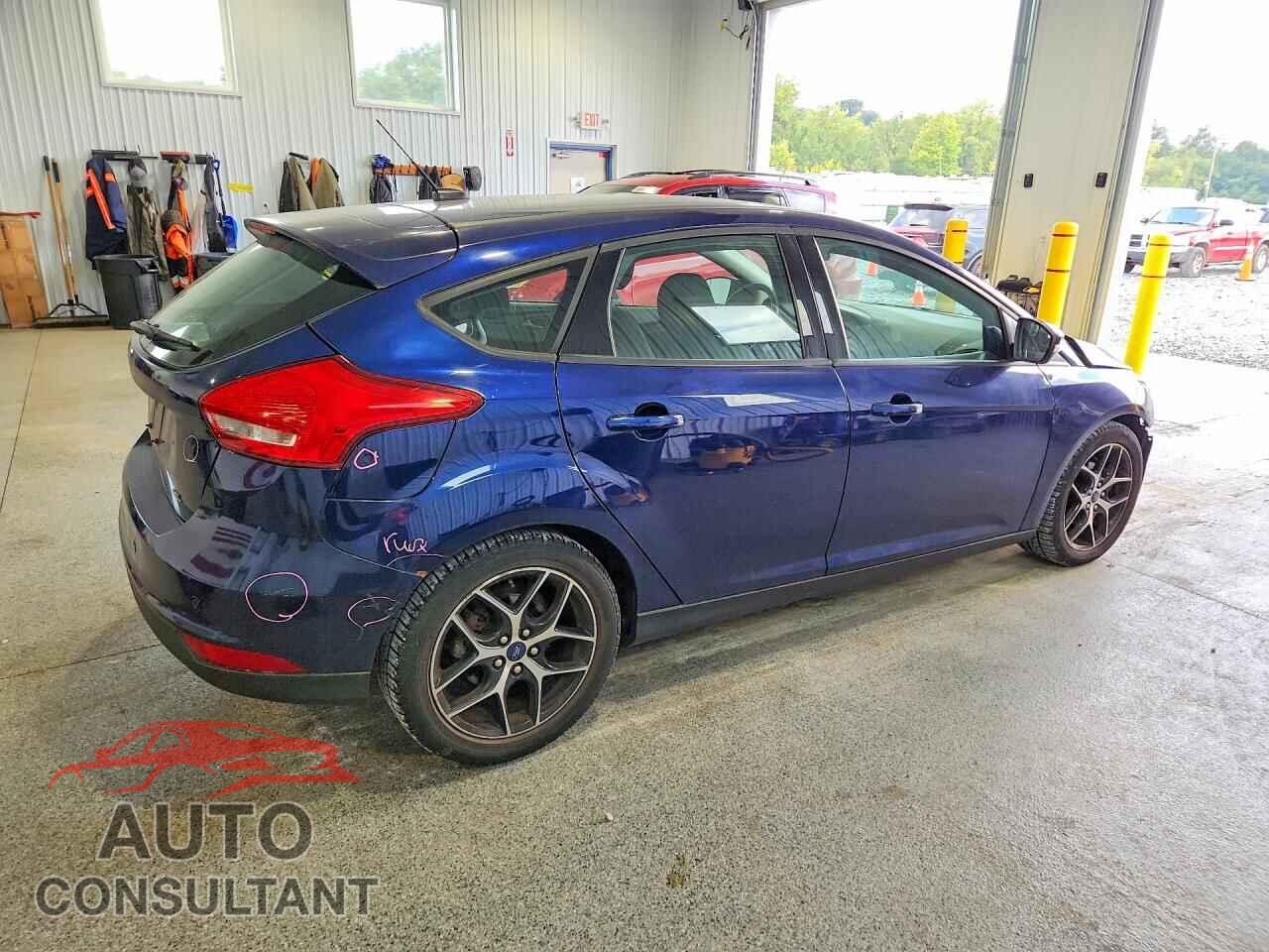 FORD FOCUS 2017 - 1FADP3M23HL213535