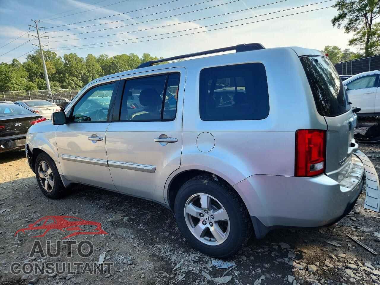 HONDA PILOT 2009 - 5FNYF48639B025362